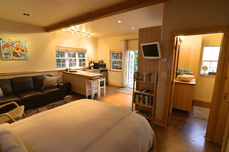 Holly+on+Max+at+Sacred+Heart