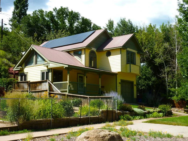 Holly+on+Max+at+Sacred+Heart