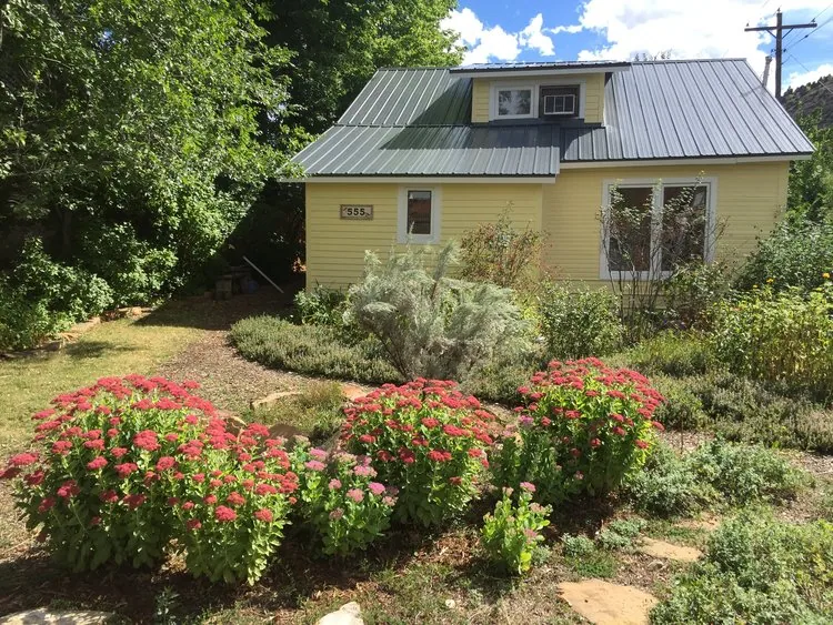 Holly+on+Max+at+Sacred+Heart